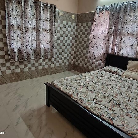 Selvams Home Stay Tiruchchendūr Exterior foto